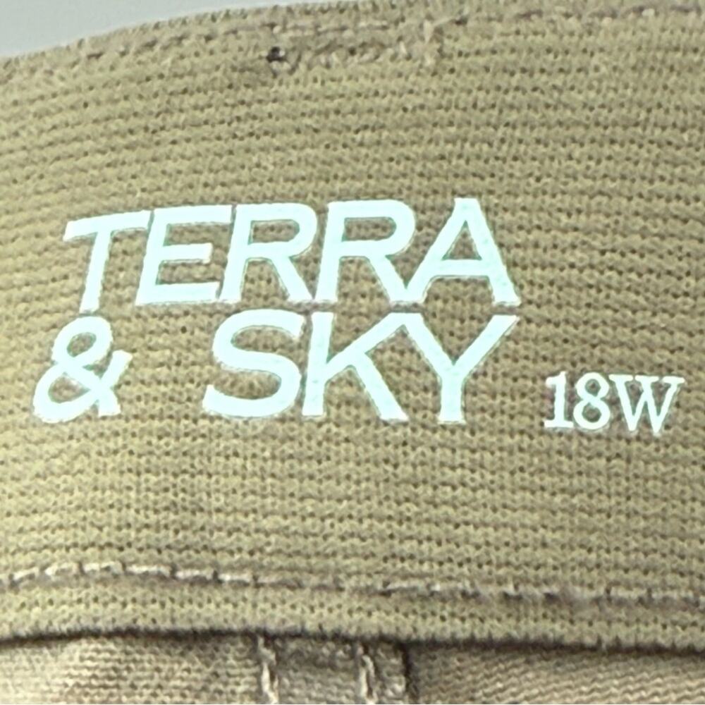NWT Terra & Sky Women's Plus Size Loose Fit High Rise Barrel Jeans Khaki Size 18 - Picture 8 of 11